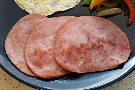 canadian bacon slices